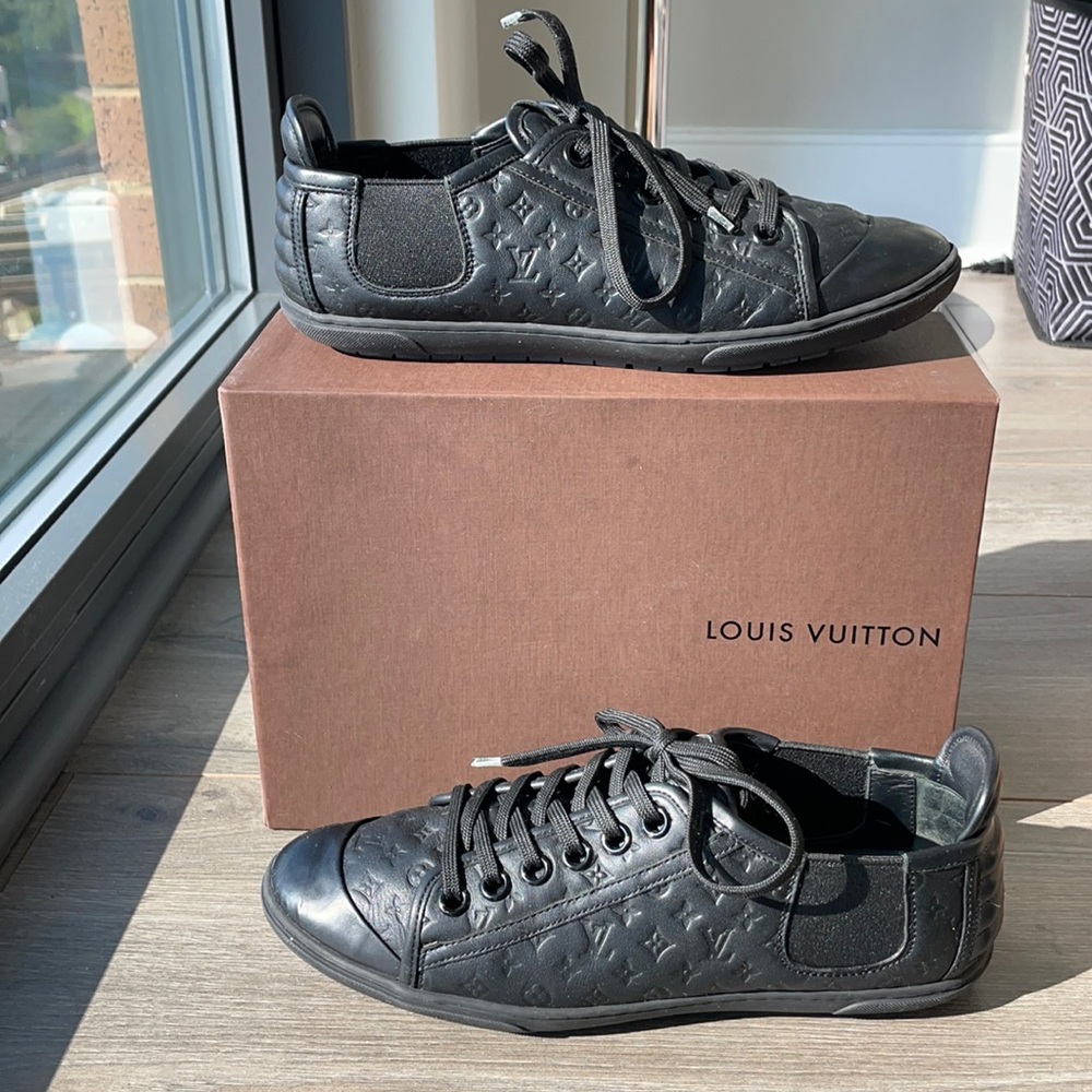 Louis Vuitton Black leather monogram sneakers